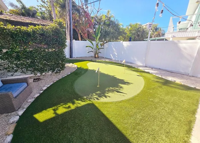 One-Of-A-Kindbeach, Village, Dock & Private Pool!